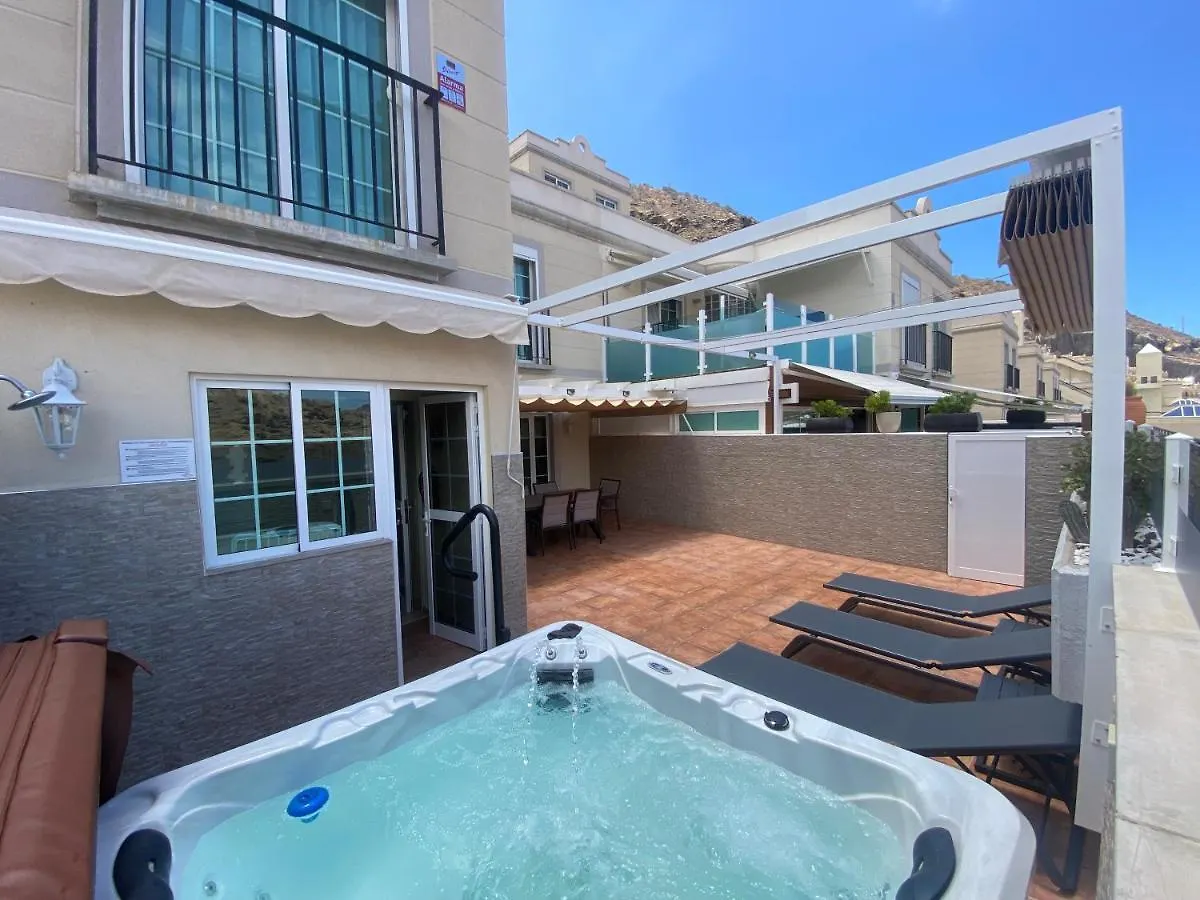 Apartment With Jacuzzi And Pool Access Puerto Rico  Holiday home